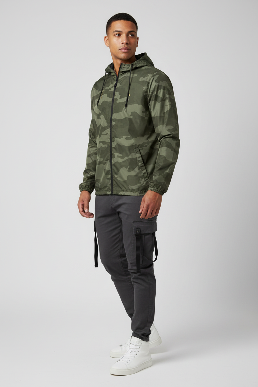 Mannequin portant une veste coupe-vent camouflage PZ Prestige en studio